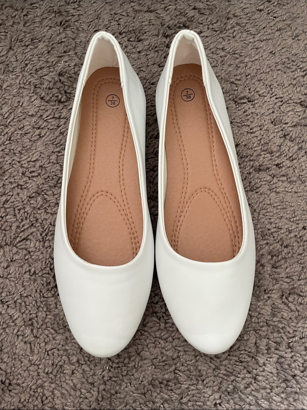 Classic White Women’s Ballet Flats